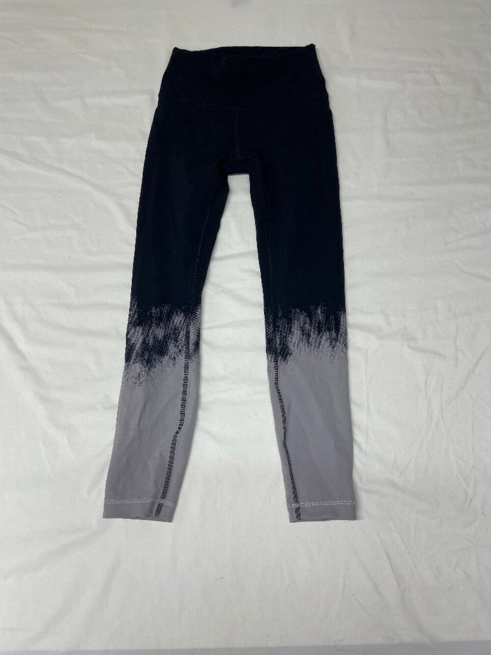 Lululemon tights black and gray